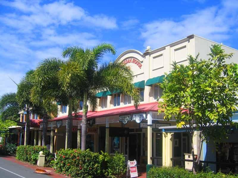 Macrossan House Boutique Holiday Apartments Port Douglas Extérieur photo