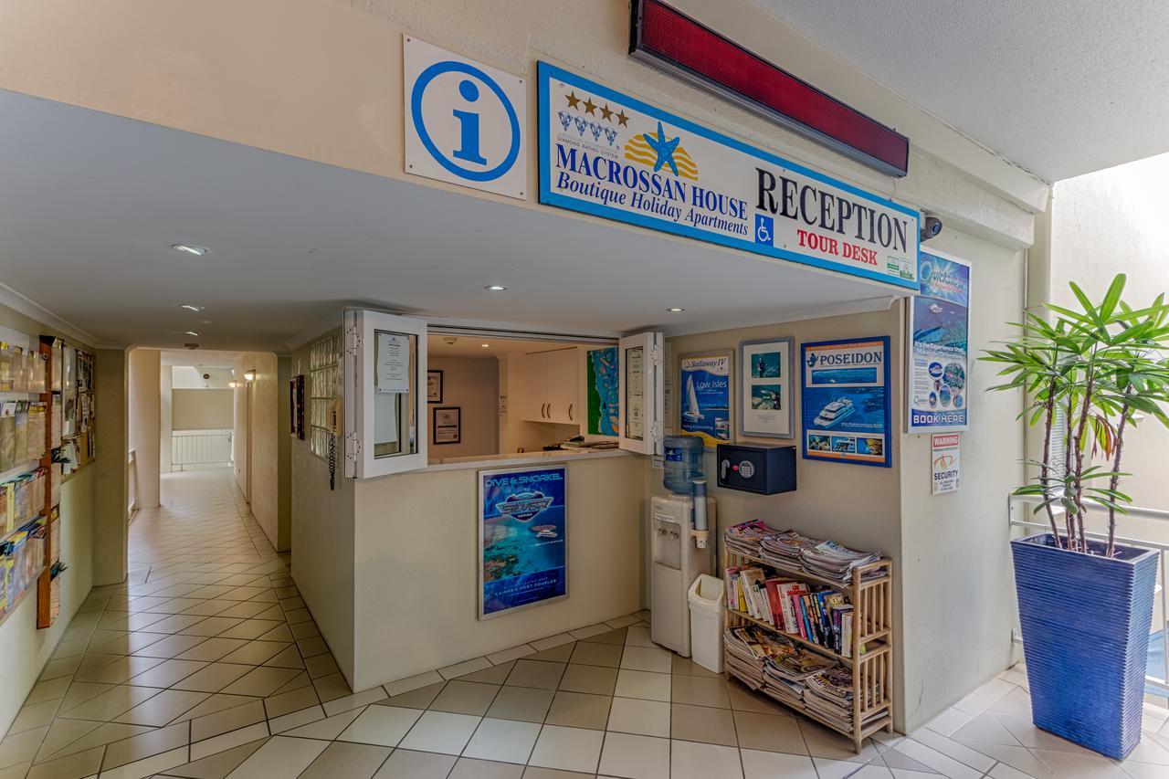 Macrossan House Boutique Holiday Apartments Port Douglas Extérieur photo