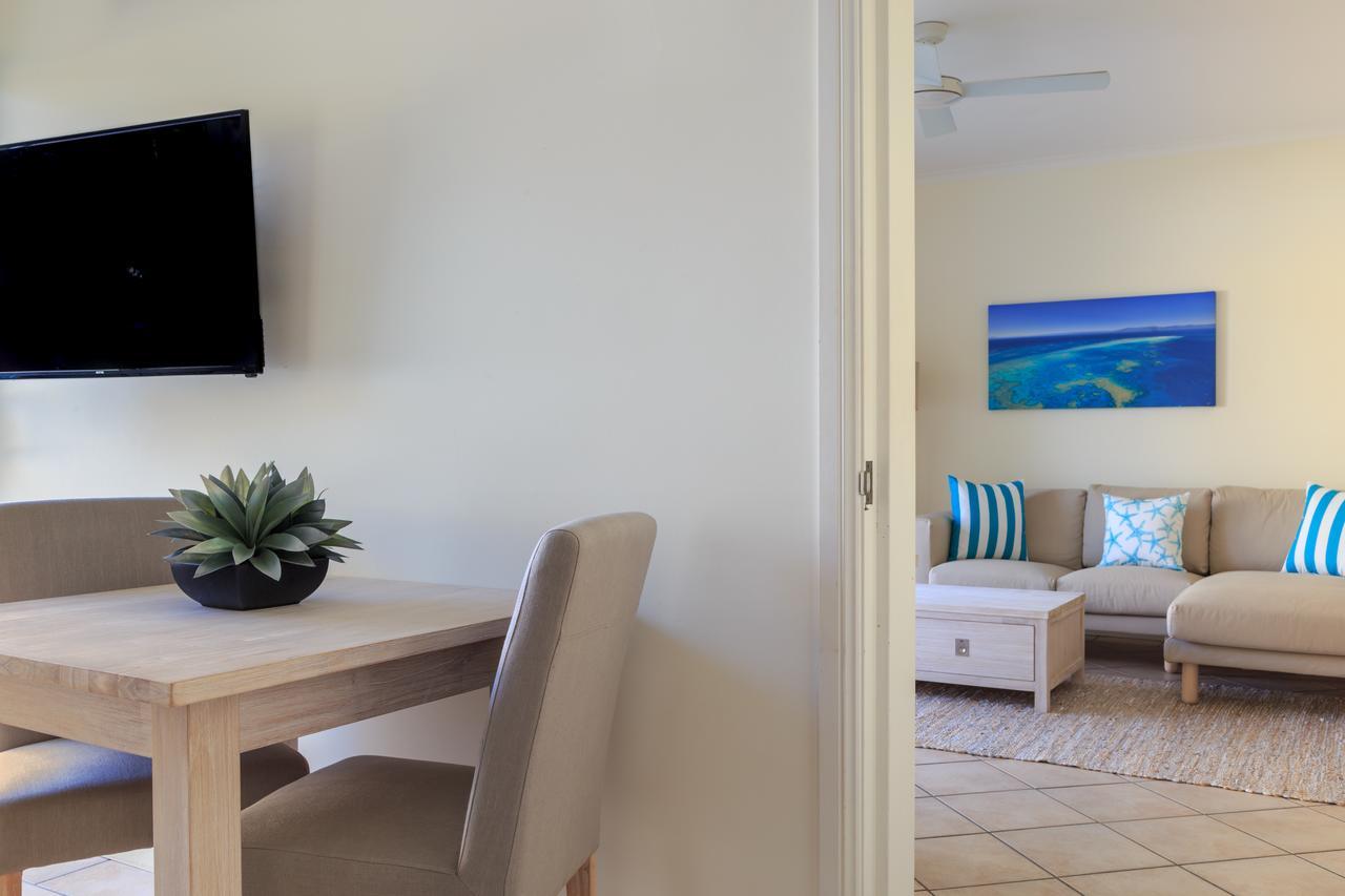 Macrossan House Boutique Holiday Apartments Port Douglas Extérieur photo