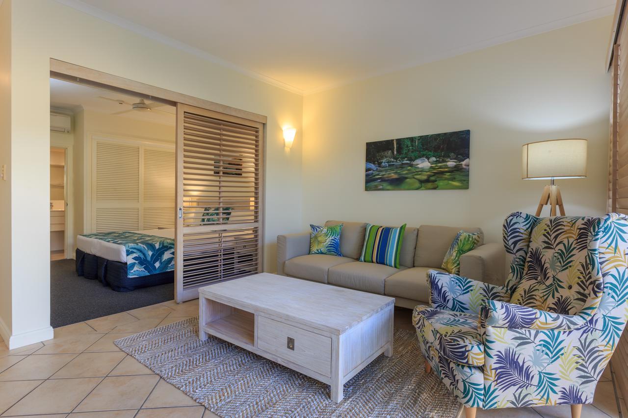 Macrossan House Boutique Holiday Apartments Port Douglas Extérieur photo