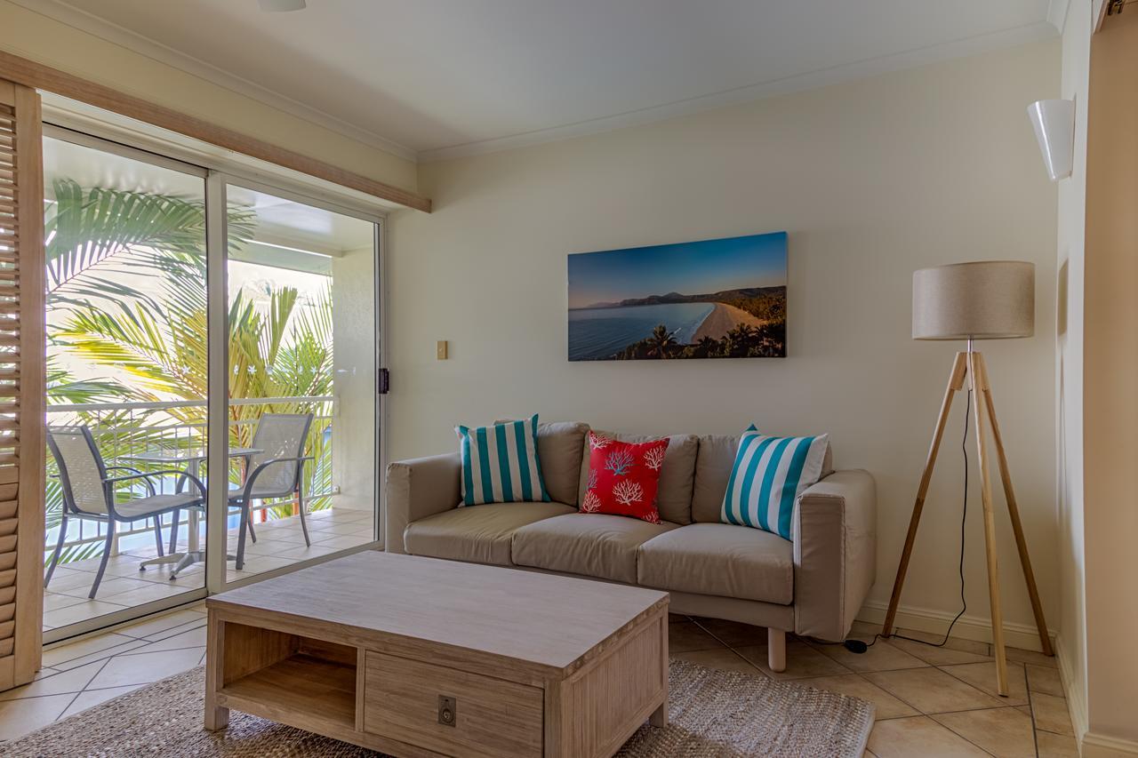 Macrossan House Boutique Holiday Apartments Port Douglas Extérieur photo