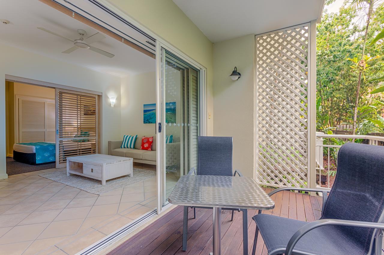 Macrossan House Boutique Holiday Apartments Port Douglas Extérieur photo