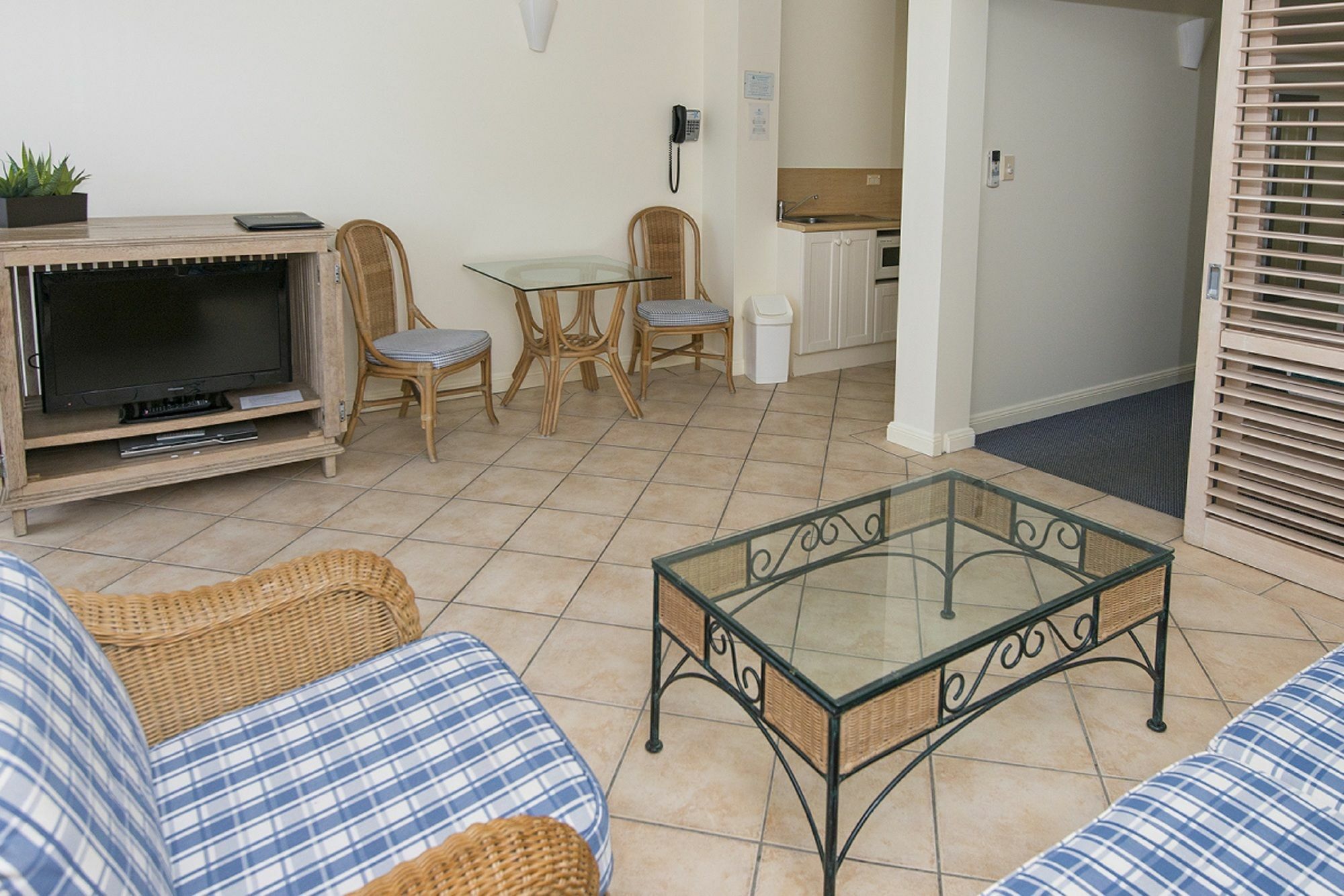 Macrossan House Boutique Holiday Apartments Port Douglas Extérieur photo