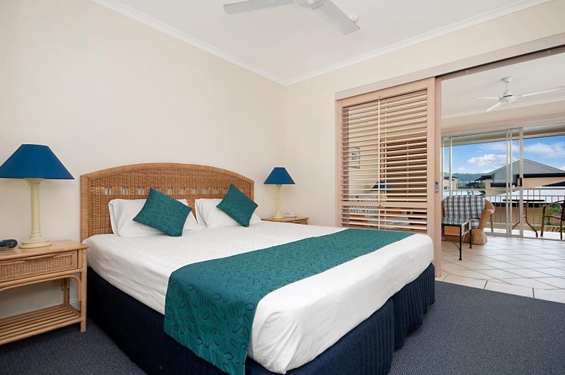Macrossan House Boutique Holiday Apartments Port Douglas Extérieur photo