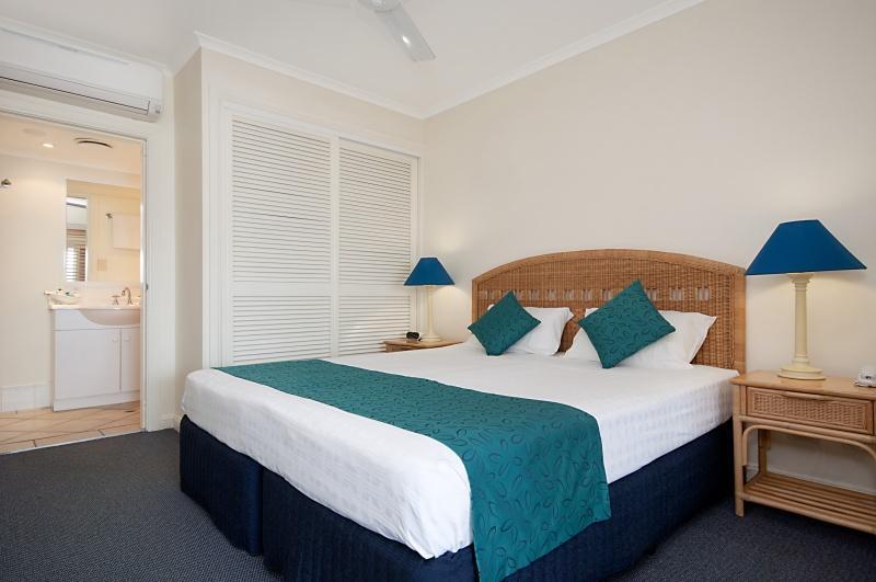 Macrossan House Boutique Holiday Apartments Port Douglas Extérieur photo